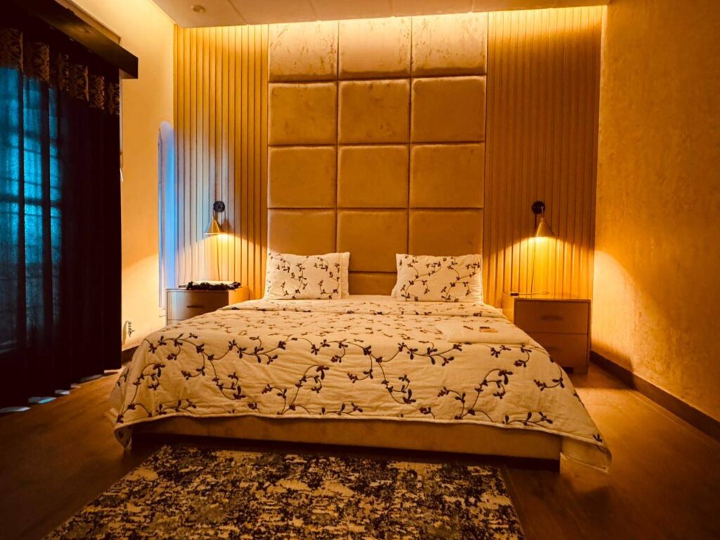 Crest View Guest House